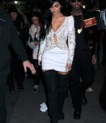 Access_Kardashian_28129.jpg
