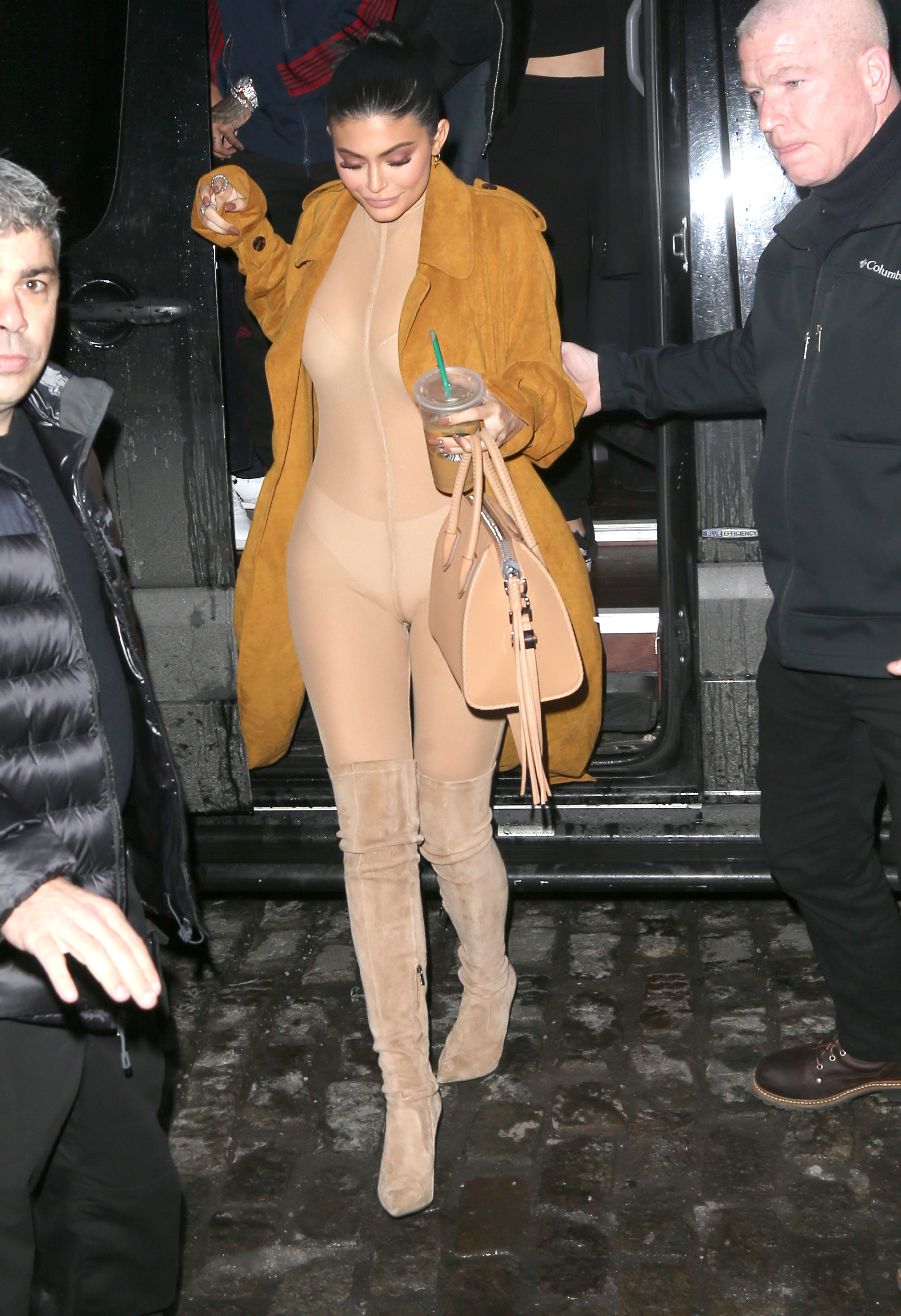 Access_Kardashian_281329.jpg
