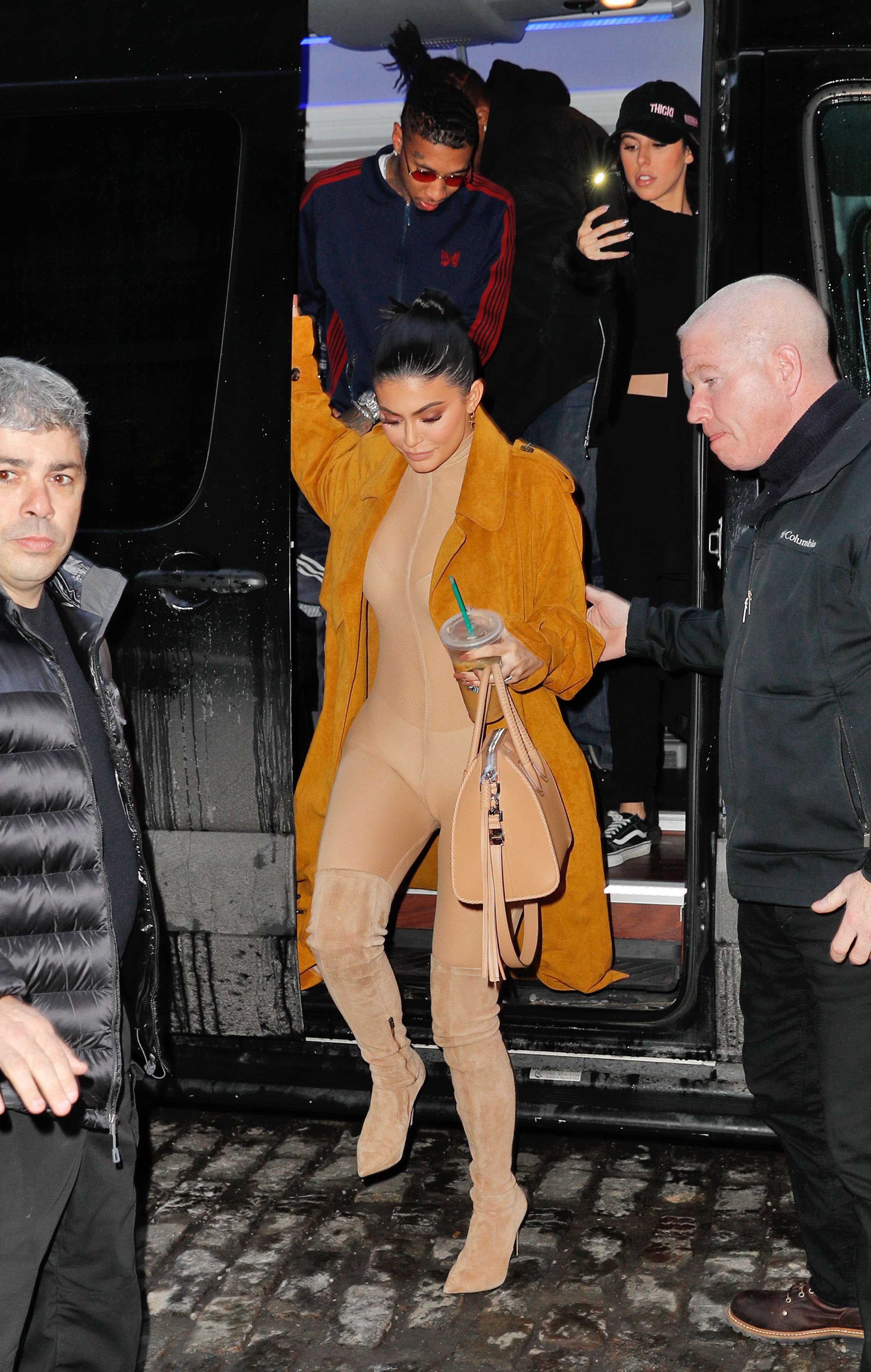 Access_Kardashian_28429.jpg