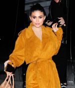 Access_Kardashian_28829.jpg