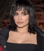 Access_Kardashian_28229.jpg