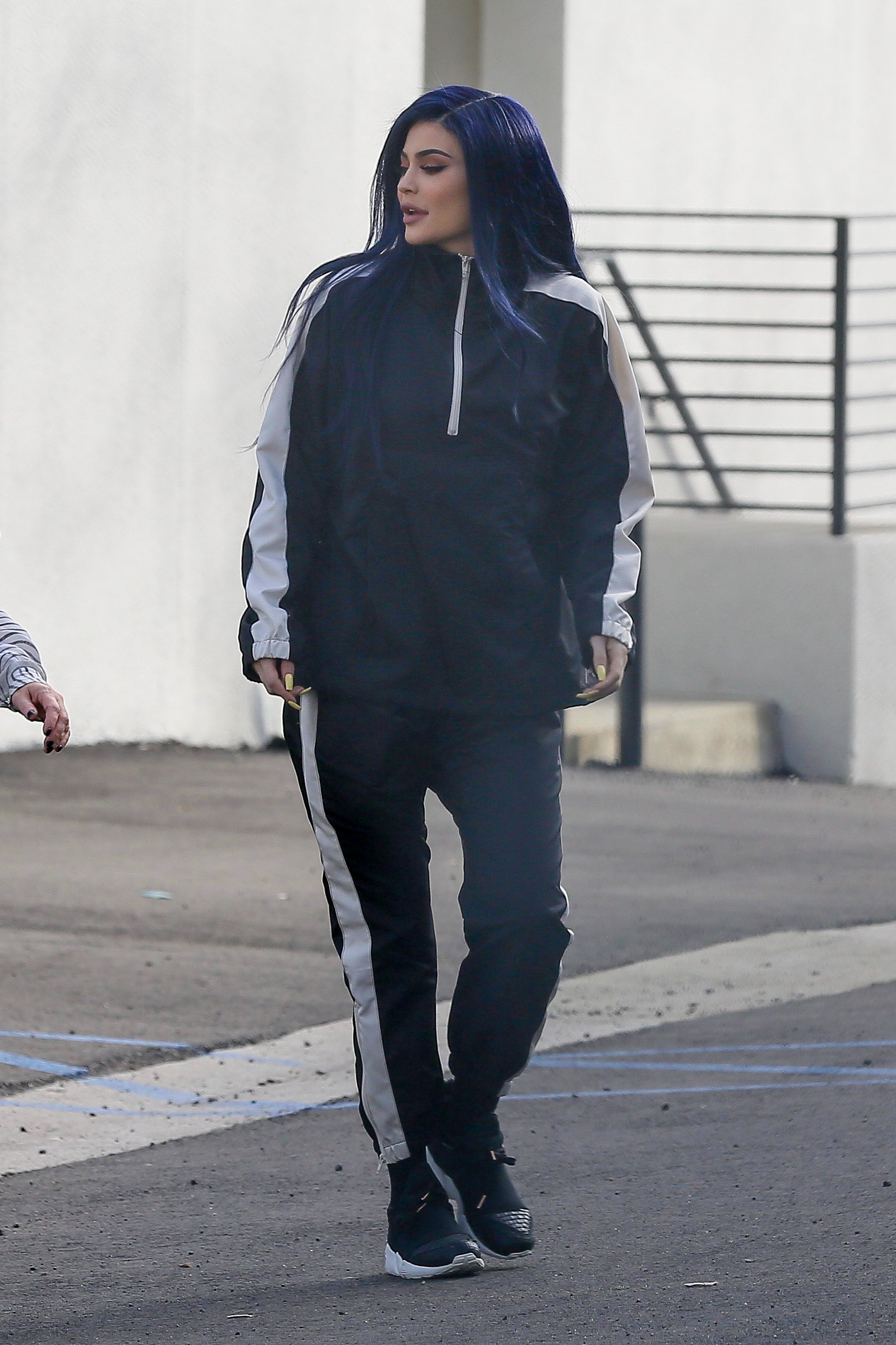 Access_Kardashian_28229.jpg
