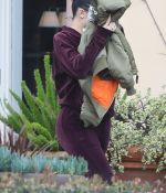 Access_Kardashian_28229.jpg
