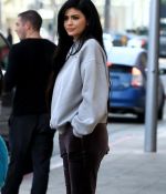 Access_Kardashian_281329.jpg