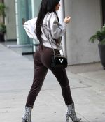 Access_Kardashian_28229.jpg