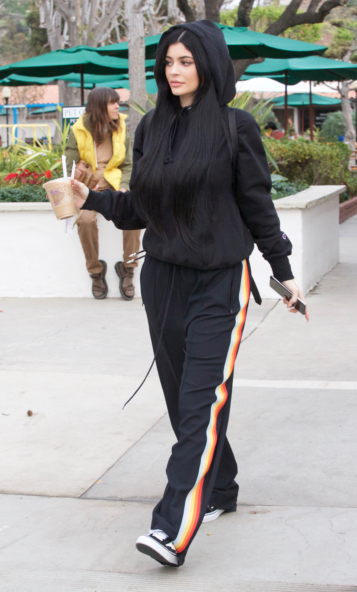 Access_Kardashian_281229.jpg
