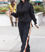 Access_Kardashian_281229.jpg