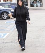 Access_Kardashian_28929.jpg