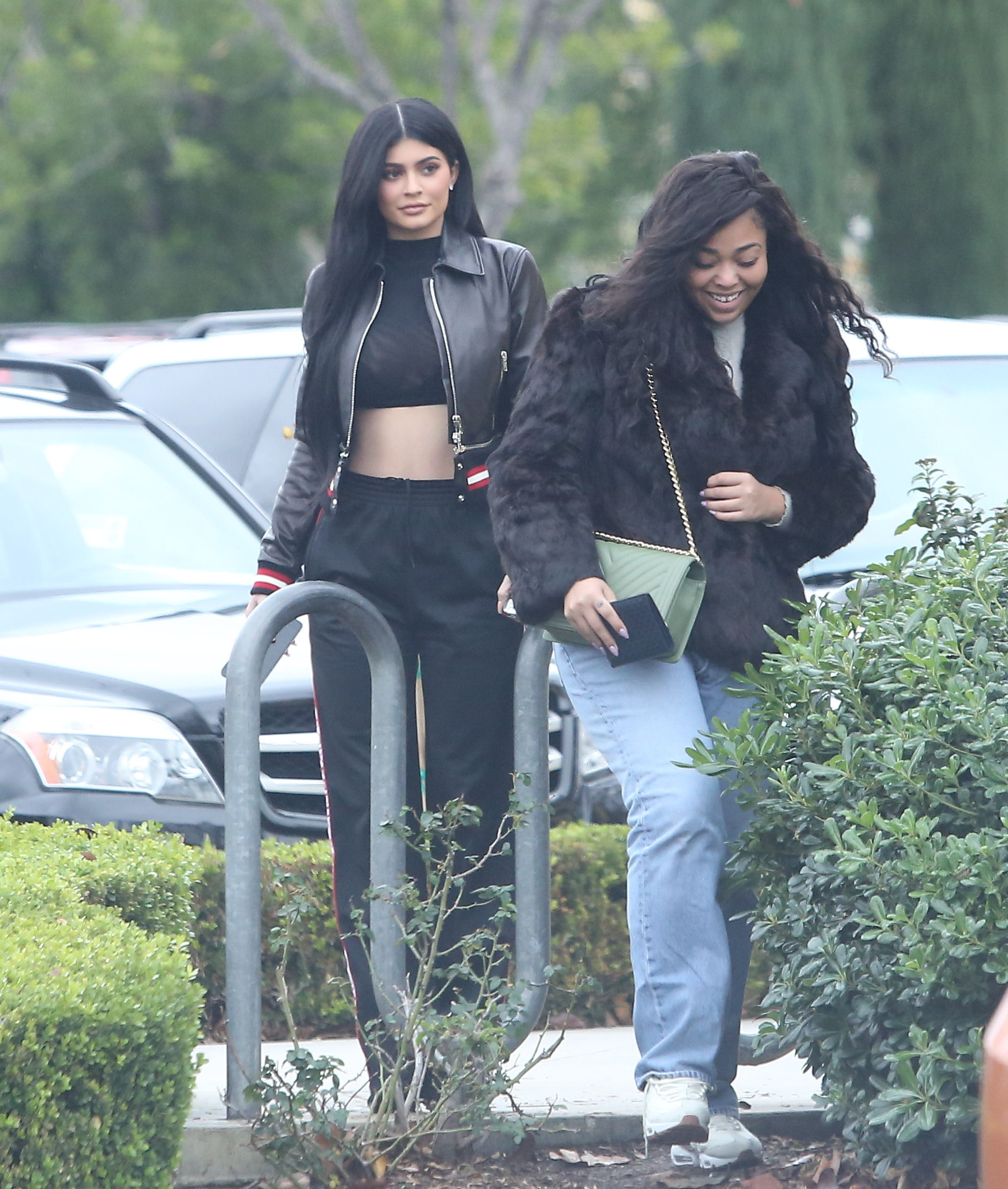 Access_Kardashian_03.jpeg