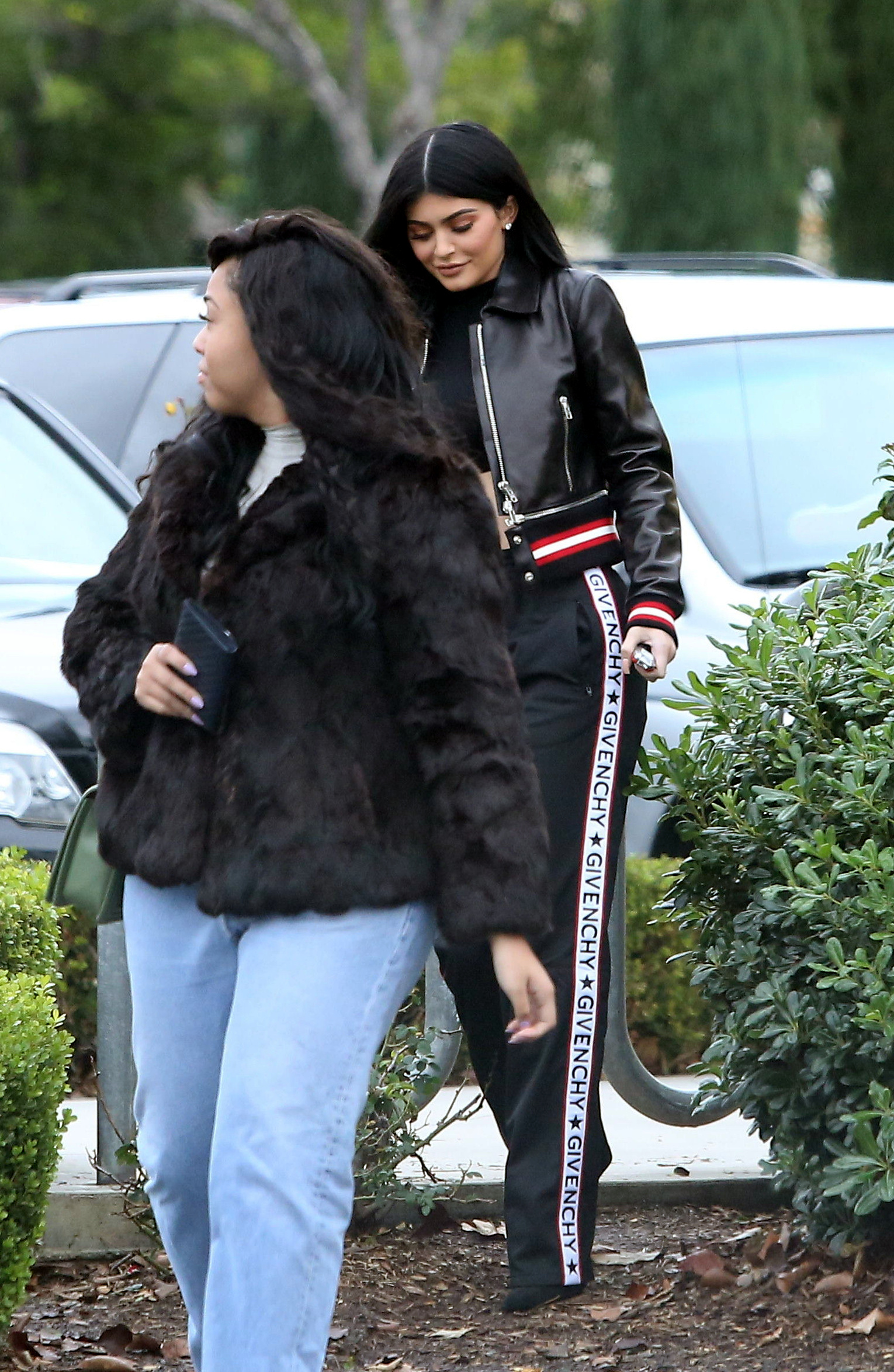 Access_Kardashian_04.jpeg