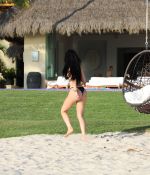 Access_Kardashian_02.jpg
