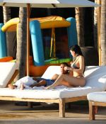 Access_Kardashian_09.jpg