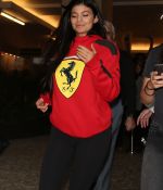 Access_Kardashian_08.jpg