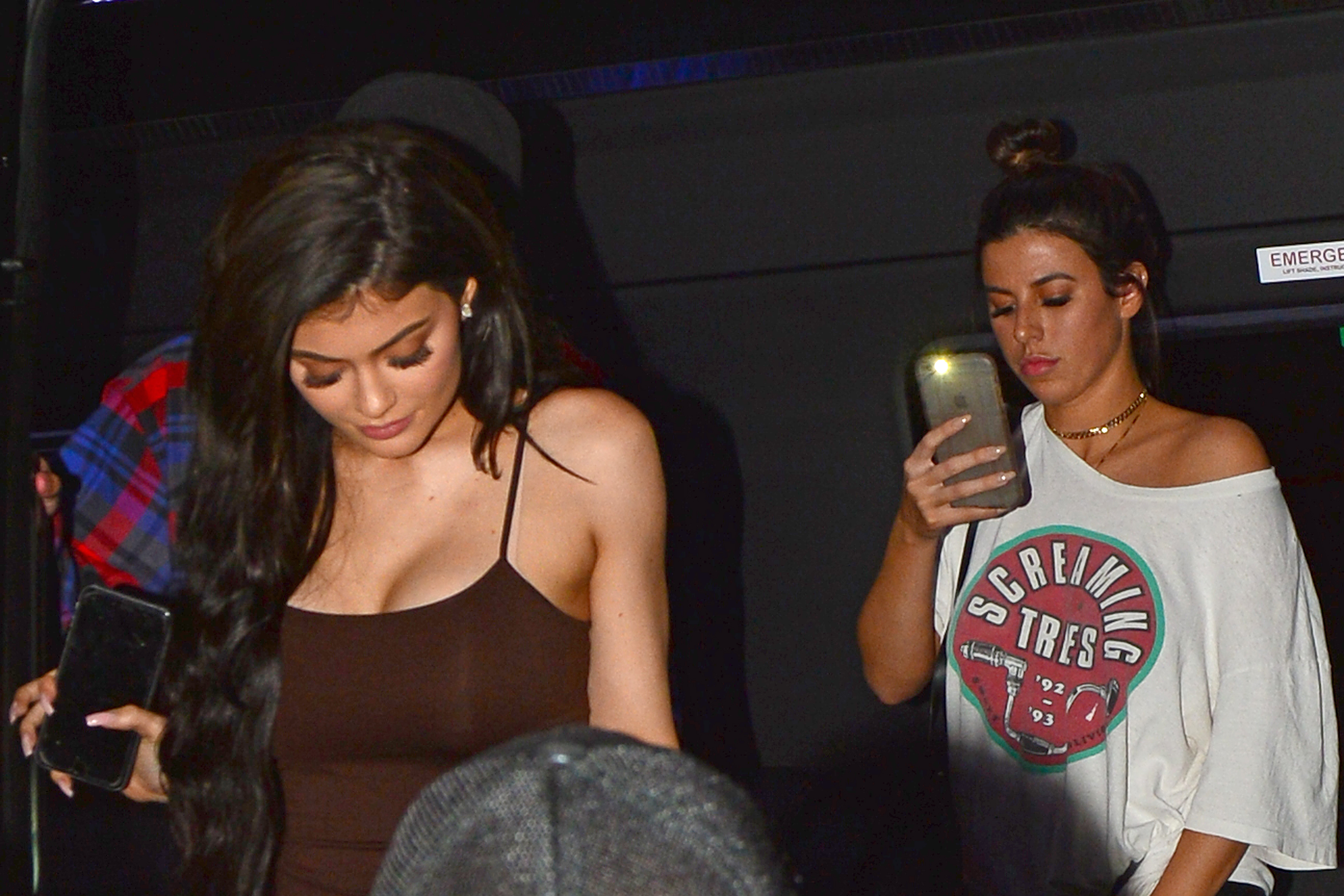 Access_Kardashian_02.jpg