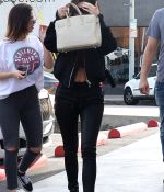 Access_Kardashian_03.jpg