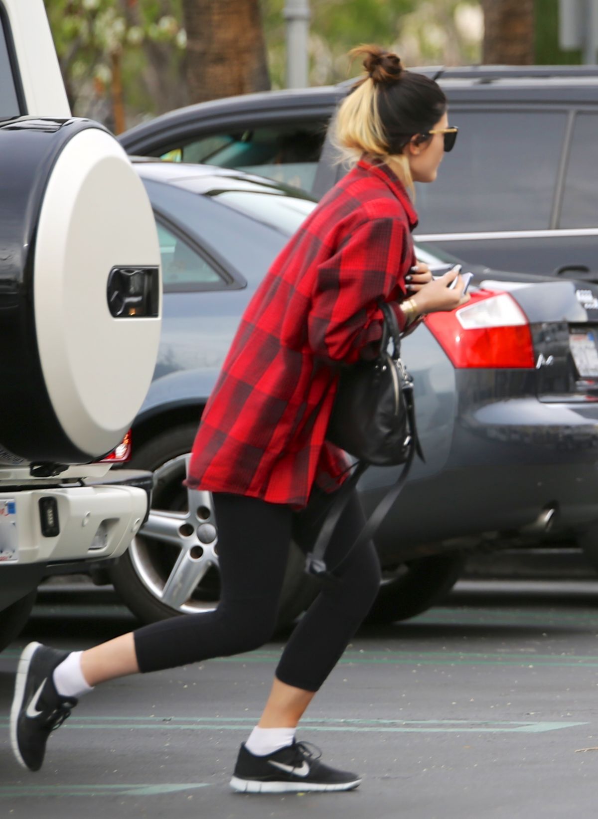 Access_Kardashian_06.jpg