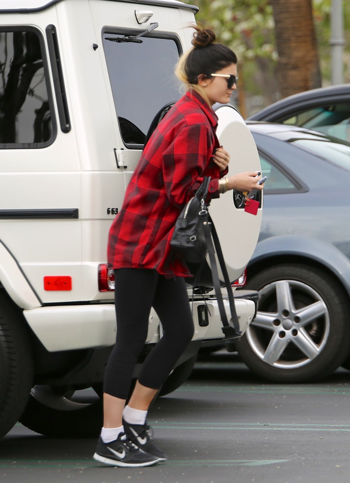 Access_Kardashian_07.jpg