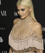 Access_Kardashian_06.jpg