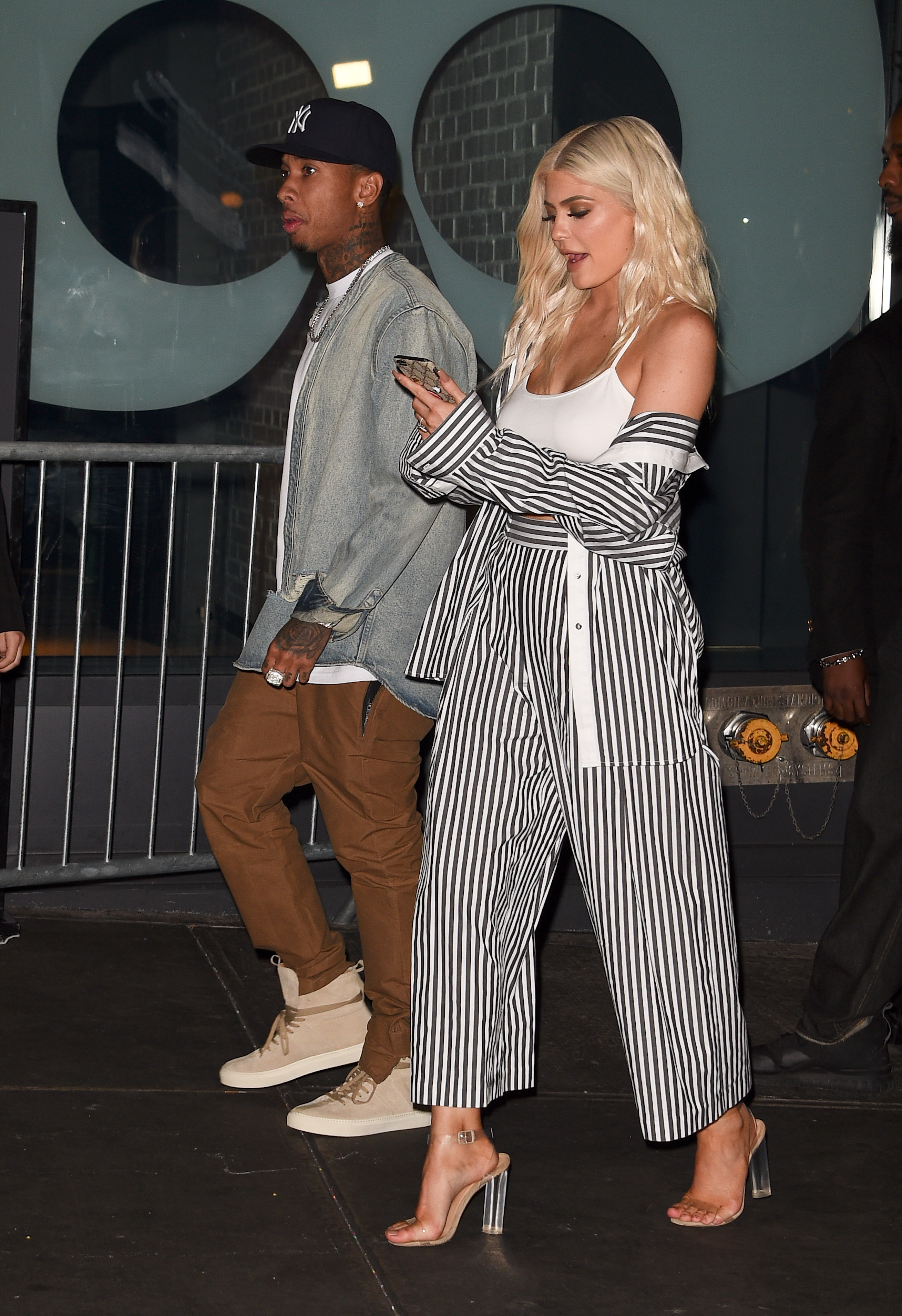 Access_Kardashian_03.jpg