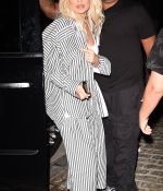 Access_Kardashian_03.jpg
