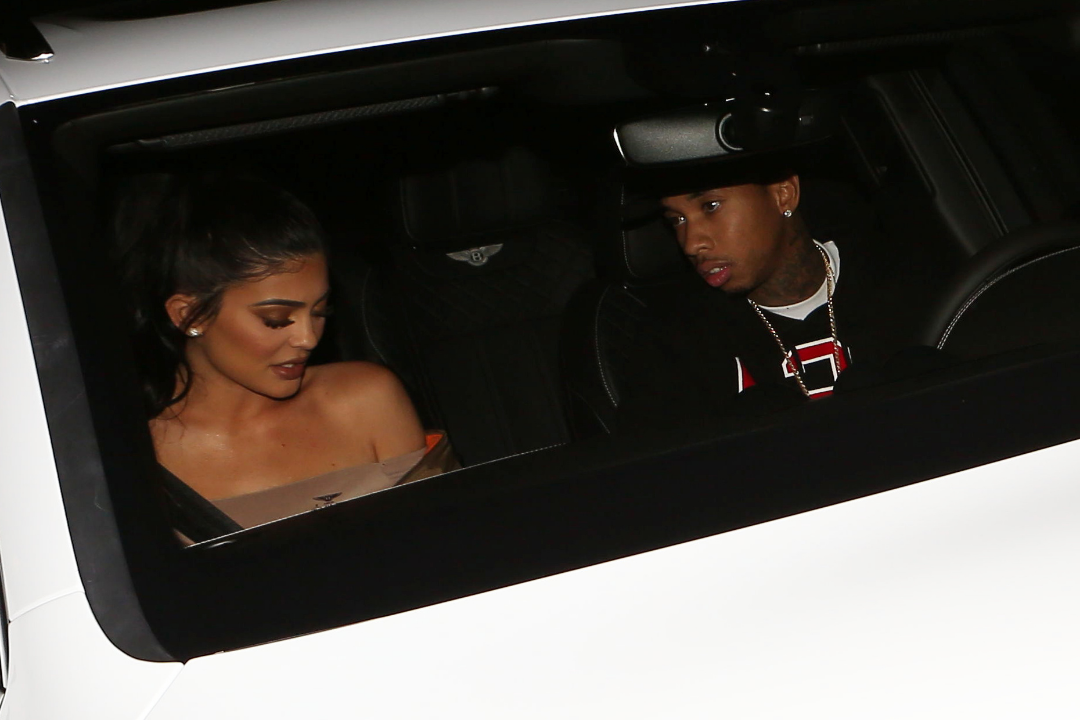 Access_Kardashian_08.png