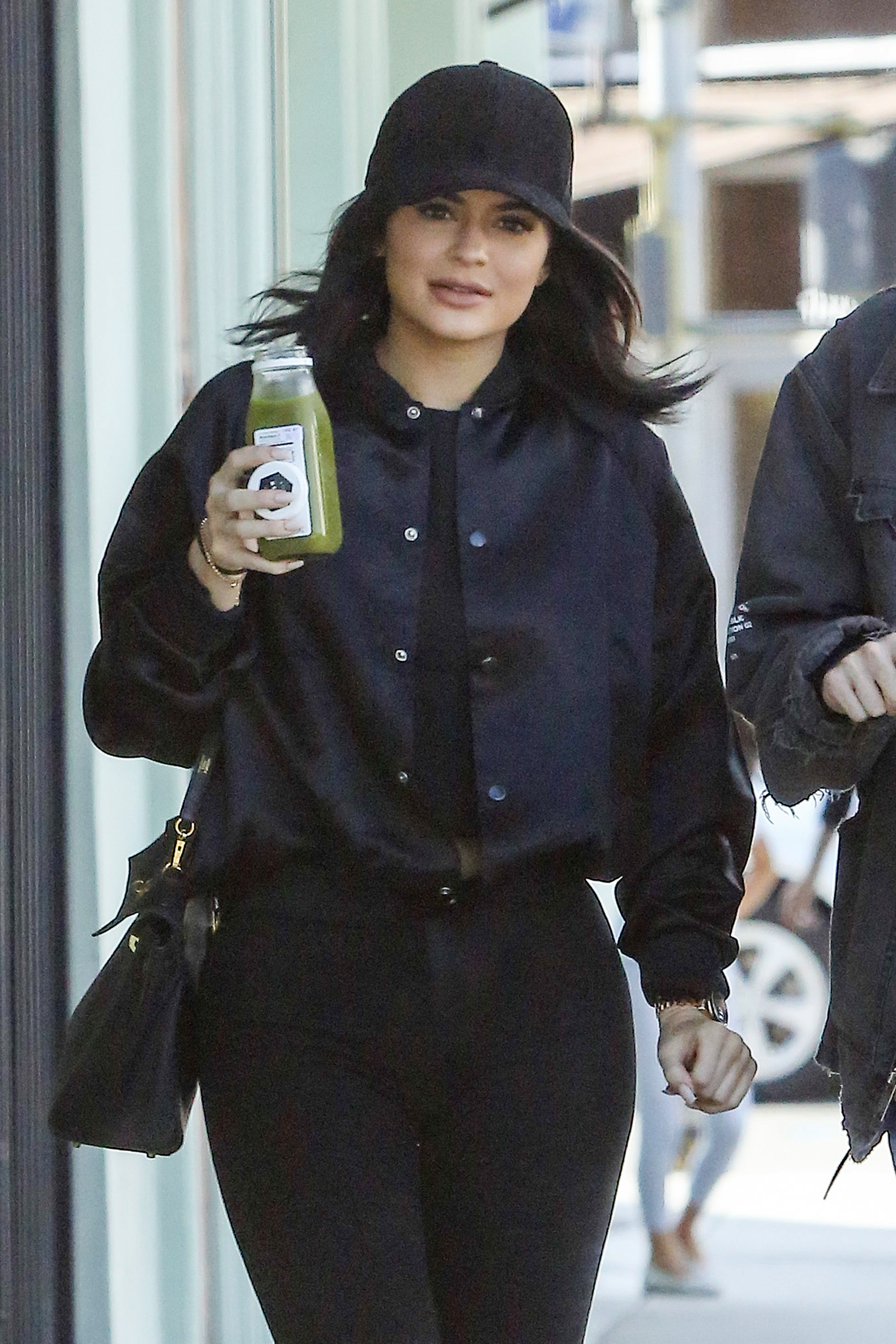 Access_Kardashian_28129.jpg