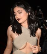 Access_Kardashian_281429.jpg