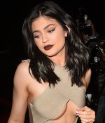 Access_Kardashian_28529.jpg
