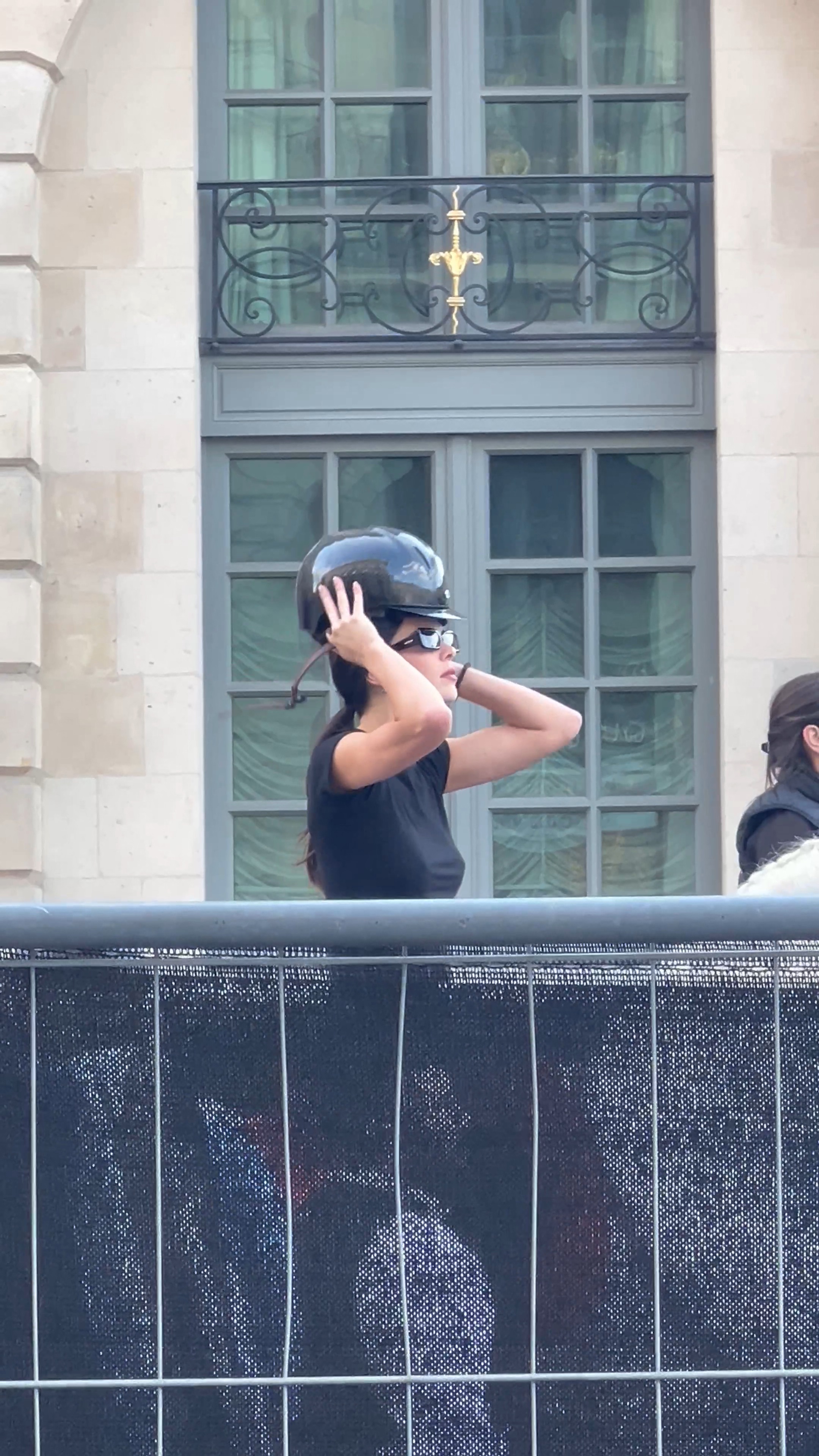 Access_Kardashian_281129~0.jpg