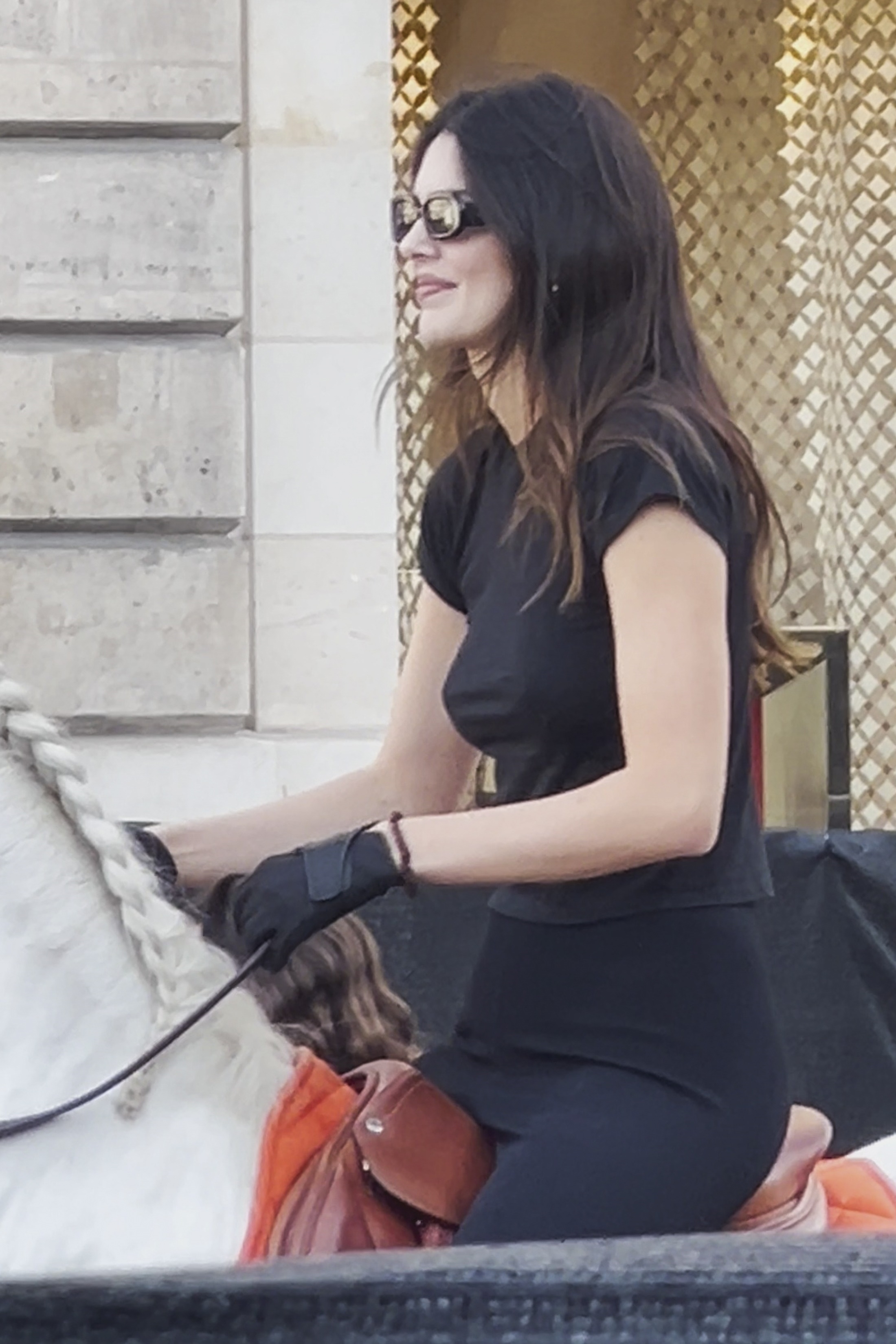 Access_Kardashian_28729~2.jpg