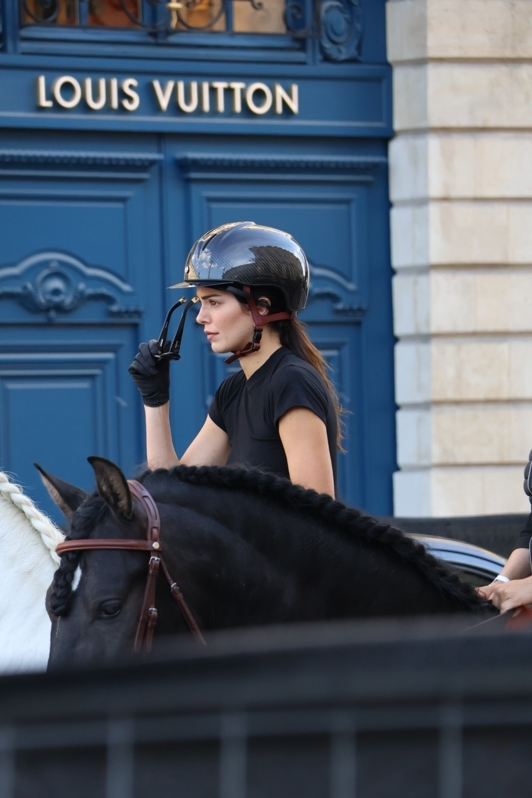 Access_Kardashian_287329.jpg