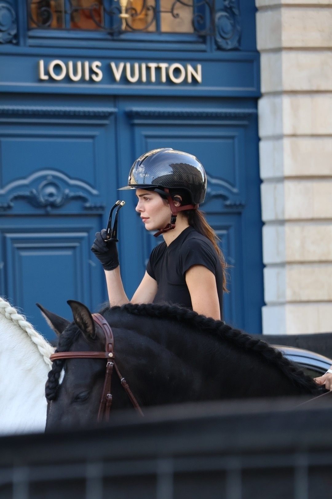Access_Kardashian_287429.jpg