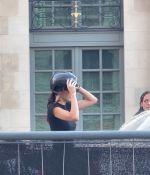 Access_Kardashian_281229~0.jpg