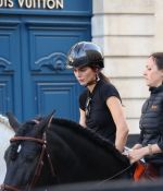 Access_Kardashian_28129.jpg