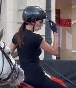 Access_Kardashian_28229~5.jpg
