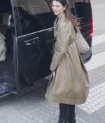 Access_Kardashian_282529~0.jpg