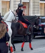 Access_Kardashian_282629~1.jpg