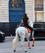 Access_Kardashian_285029.jpg