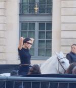 Access_Kardashian_28529~2.jpg