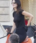 Access_Kardashian_28529~3.jpg