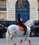 Access_Kardashian_285329.jpg