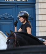 Access_Kardashian_28629.jpg