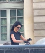 Access_Kardashian_28629~0.jpg