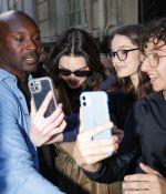 Access_Kardashian_28229~0.jpg