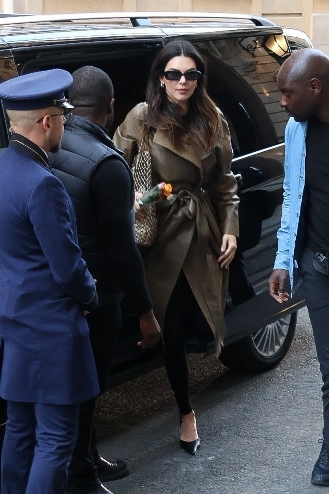 Access_Kardashian_281129.jpg