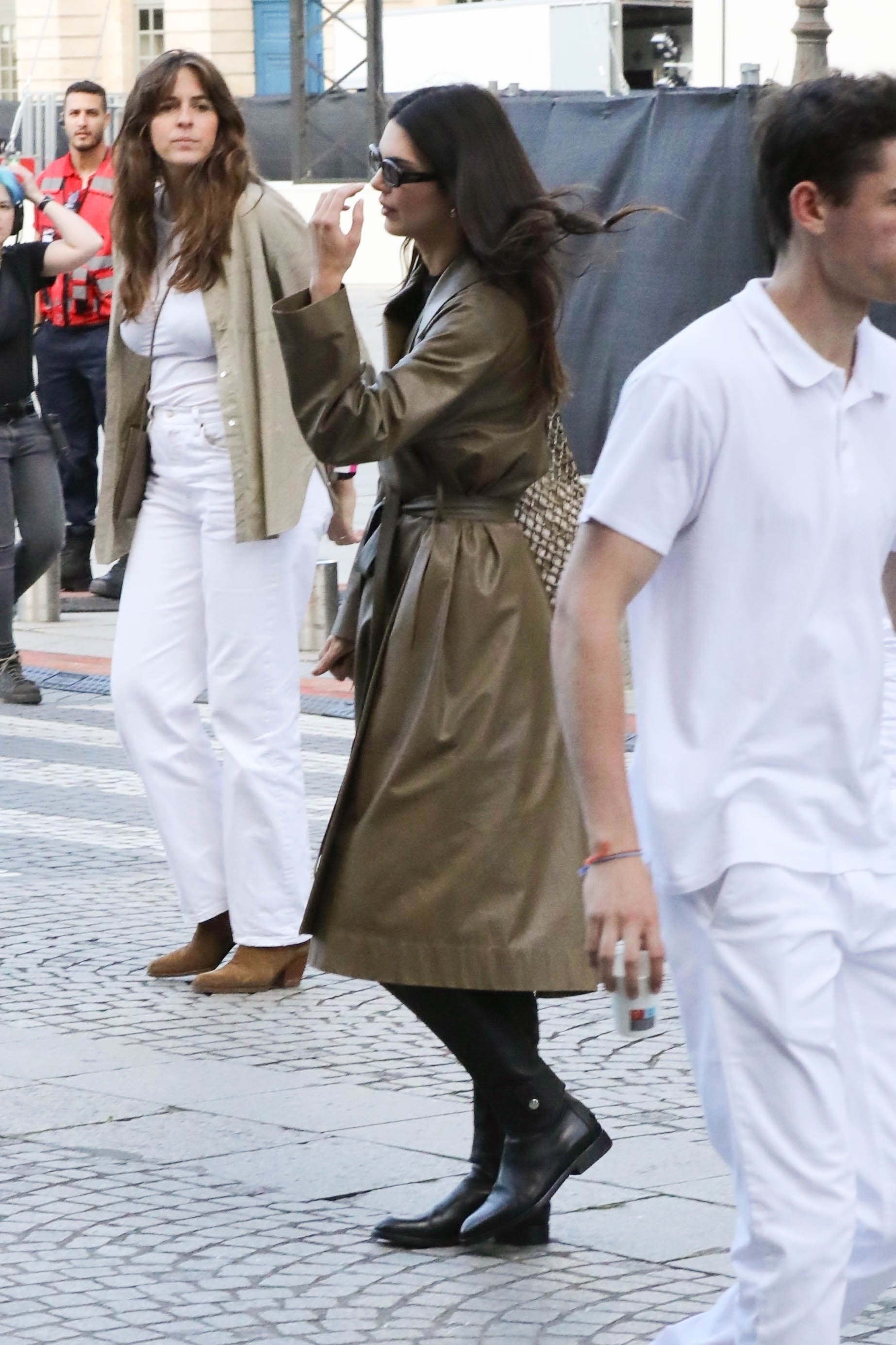 Access_Kardashian_281129~0.jpg