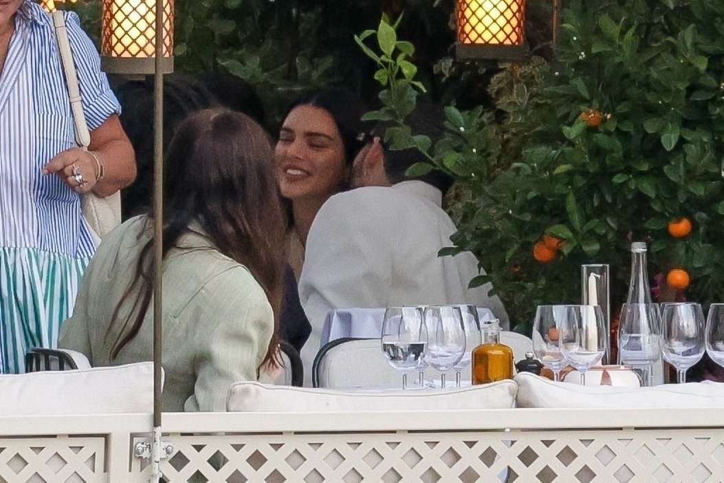 Access_Kardashian_282529.jpg