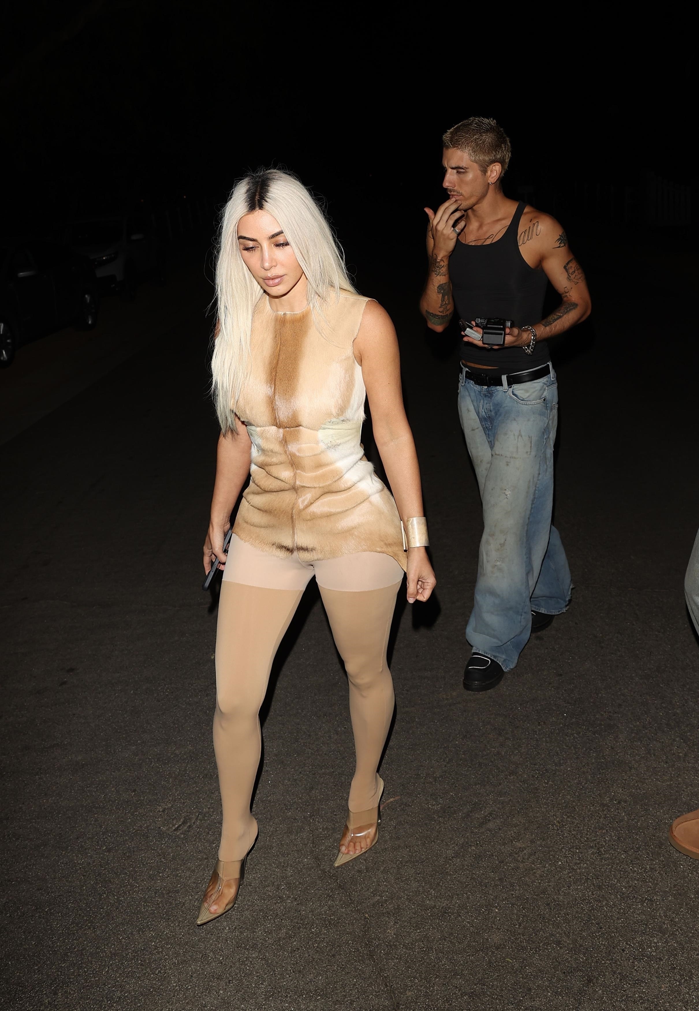 Access_Kardashian_281129.jpg