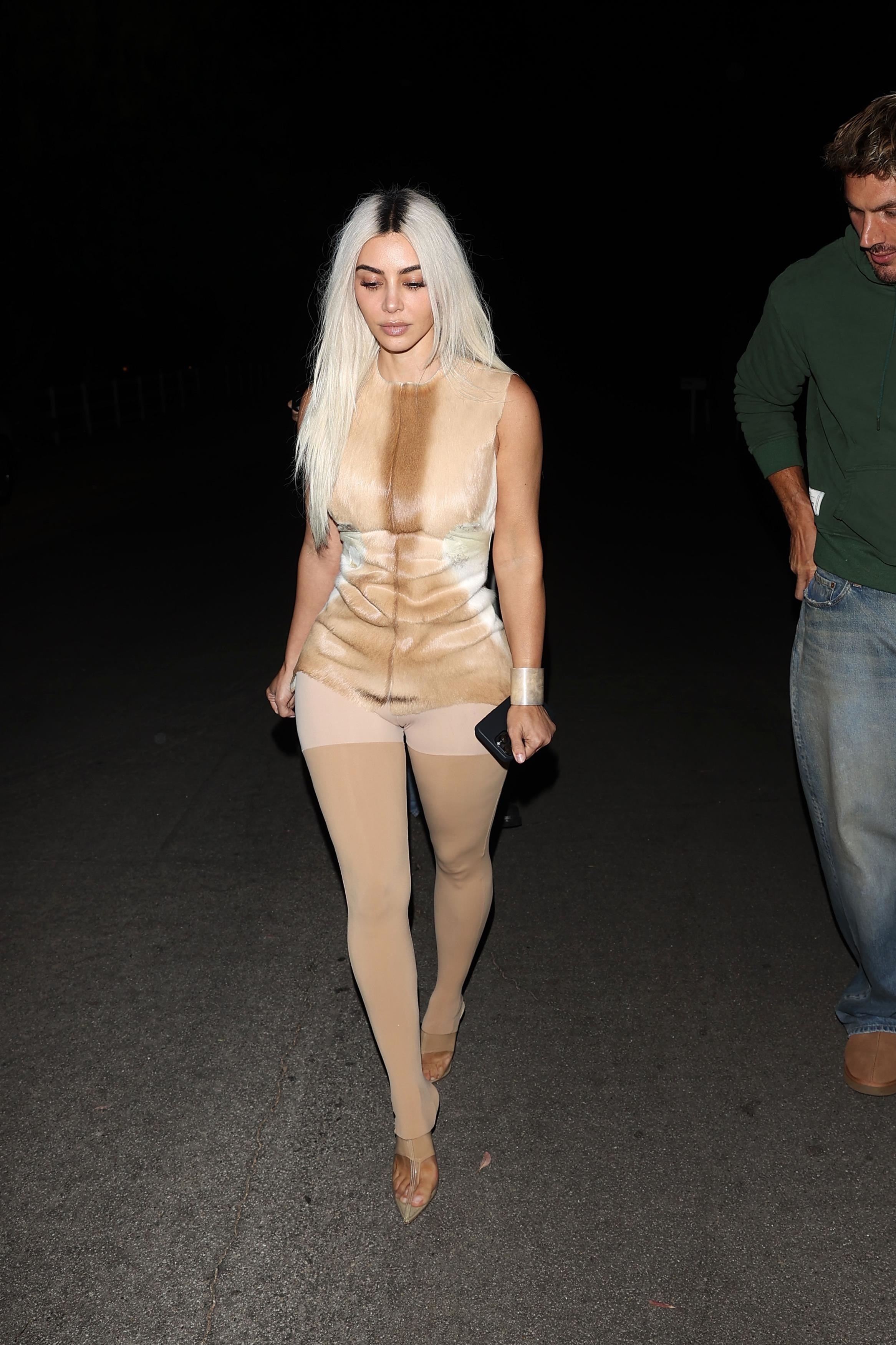 Access_Kardashian_281229.jpg