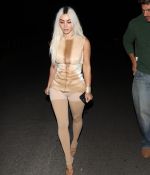 Access_Kardashian_281229.jpg